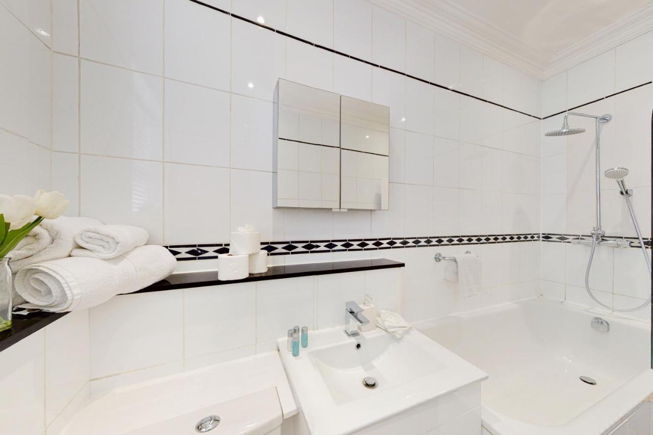Mayfair Serviced Apartments Londen Buitenkant foto
